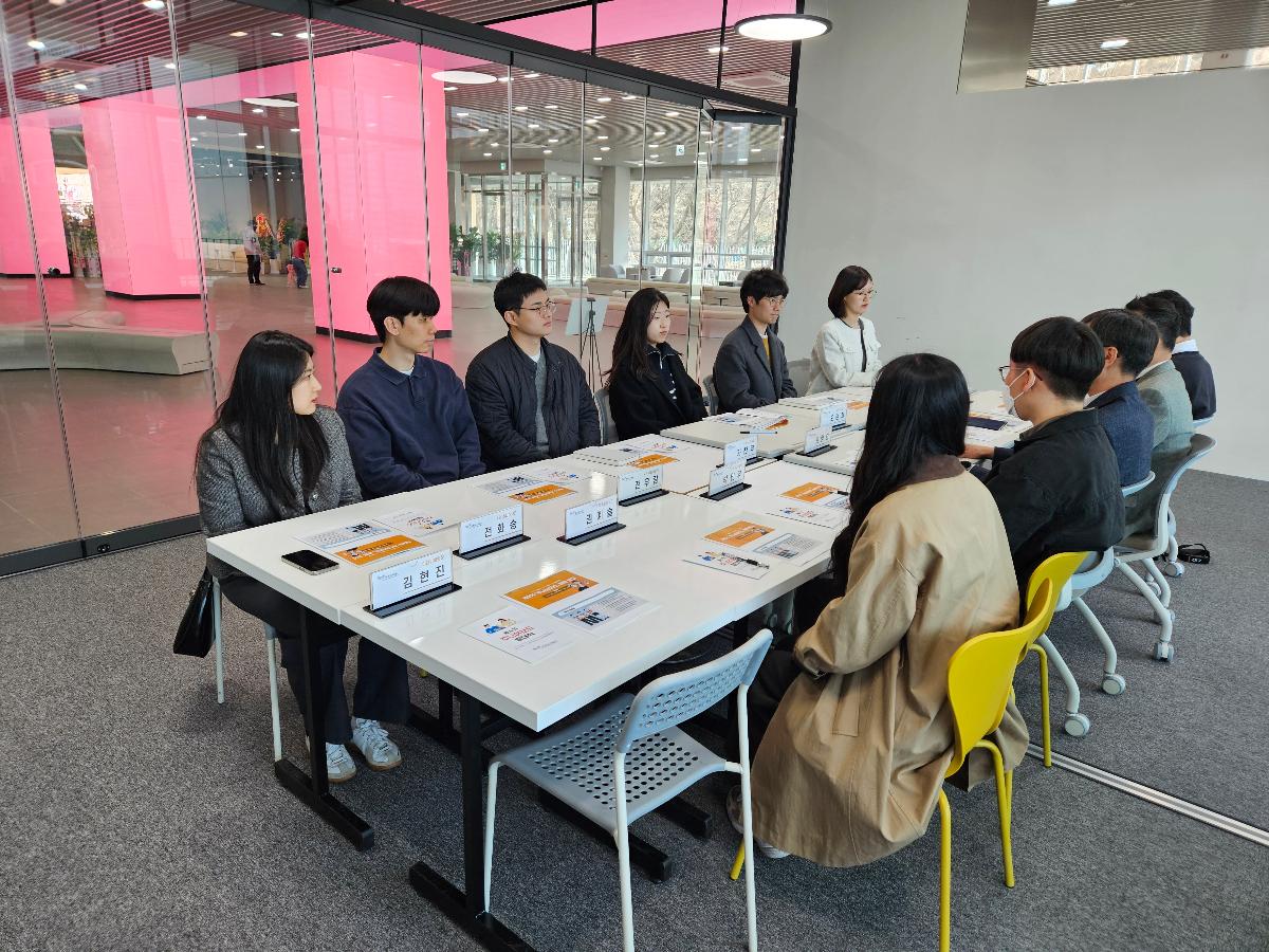 회의 사진7.jpg